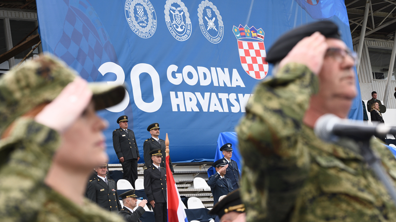 Vojnici, Hrvatska je na vas ponosna! Vlada će vas odgovorno podupirati s jednakim žarom kao i prije 30 godina
